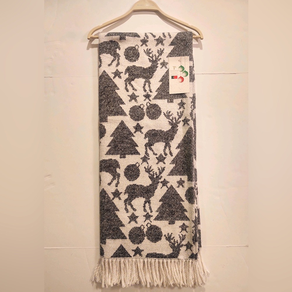 🎁Texteis Penedo Holiday Throw Blanket - Iced Charcoal